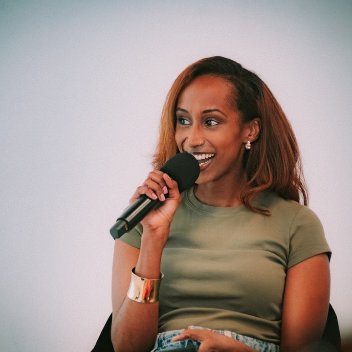 A speaker sharing on the mic